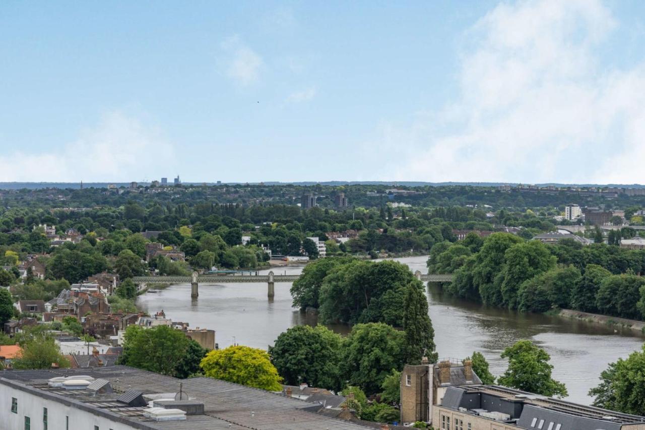 Modern Apartments In Brentford 2 Minutes Walk From Kew Bridge ภายนอก รูปภาพ