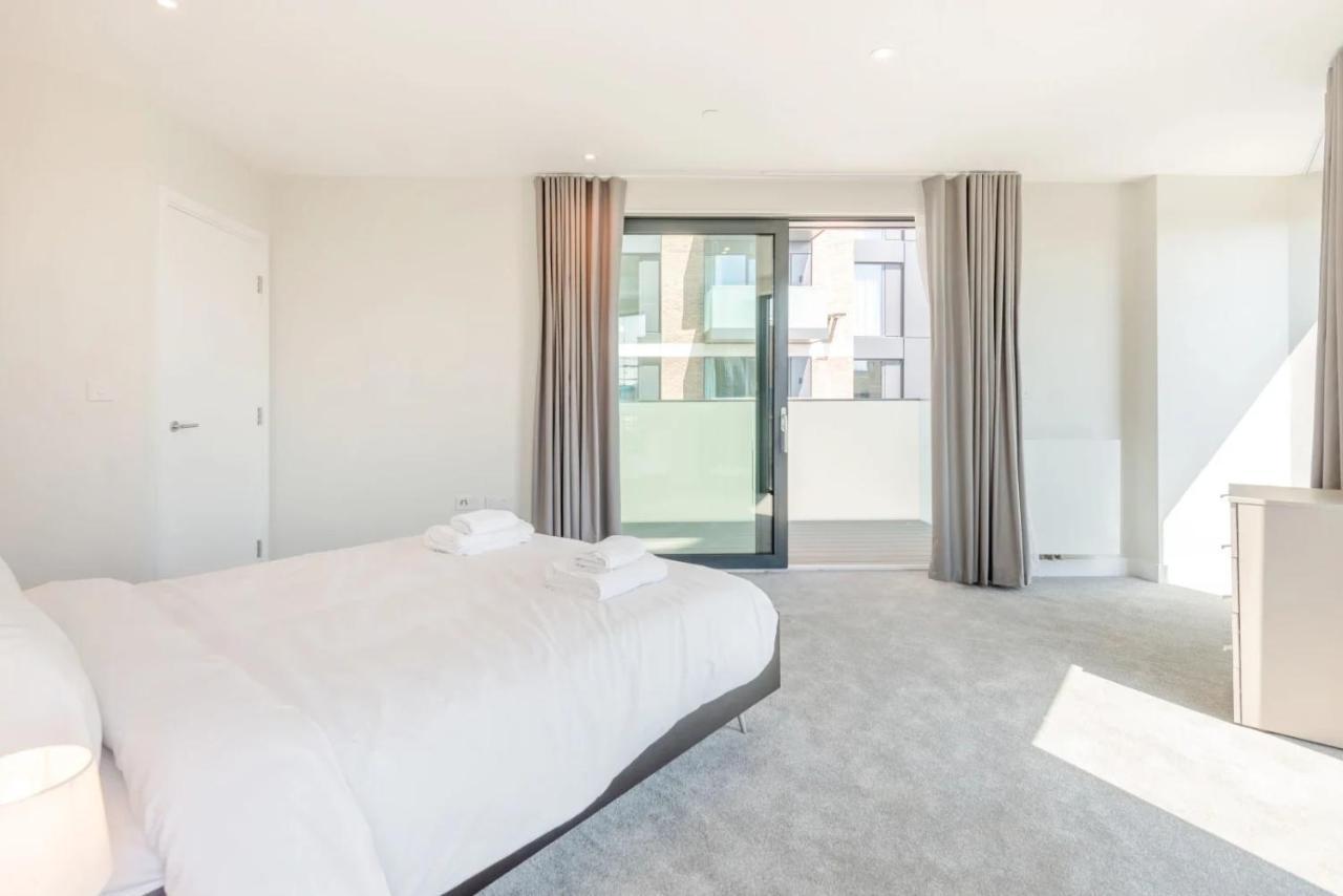 Modern Apartments In Brentford 2 Minutes Walk From Kew Bridge ภายนอก รูปภาพ